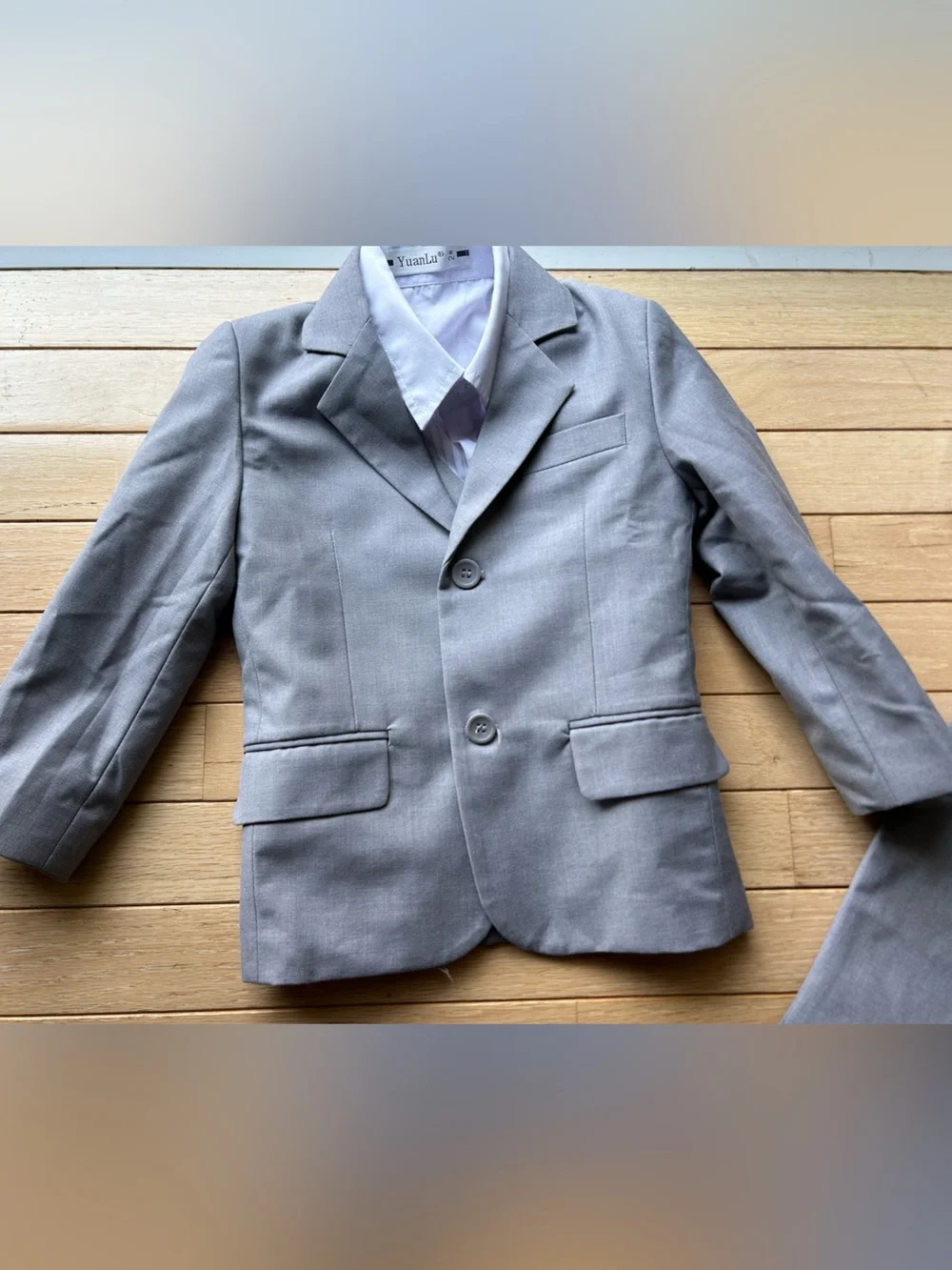 Classic Light Gray boy’s Suit, vest and white shirt (3T)